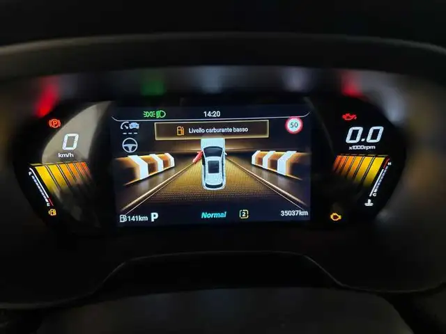 MG ZS view 12