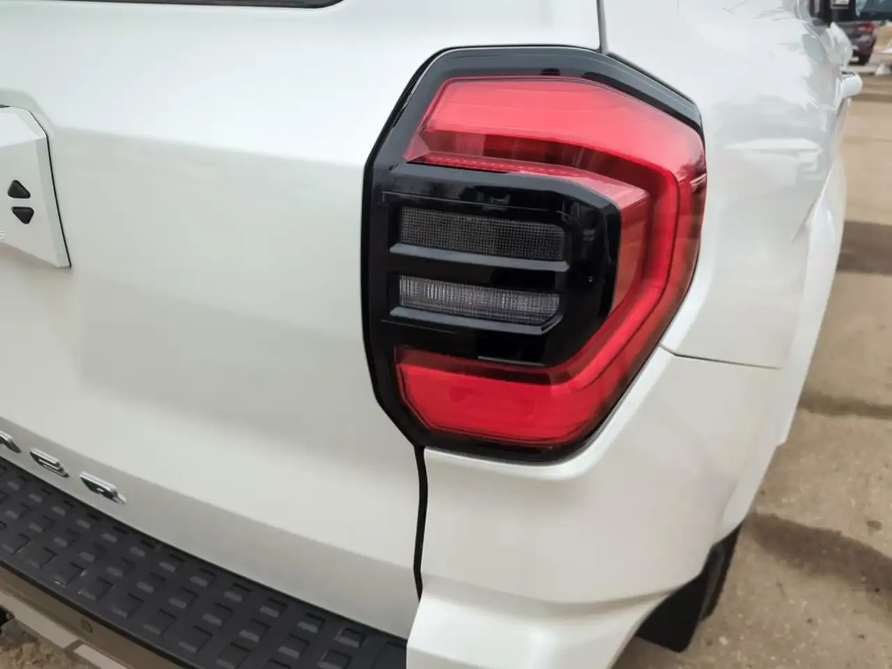 Toyota 4-Runner снимка Toyota 4-Runner