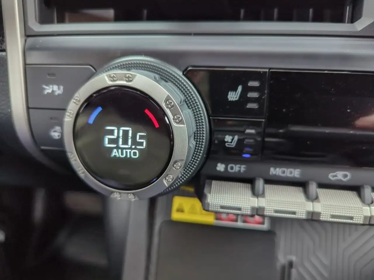 Toyota 4-Runner снимка Toyota 4-Runner