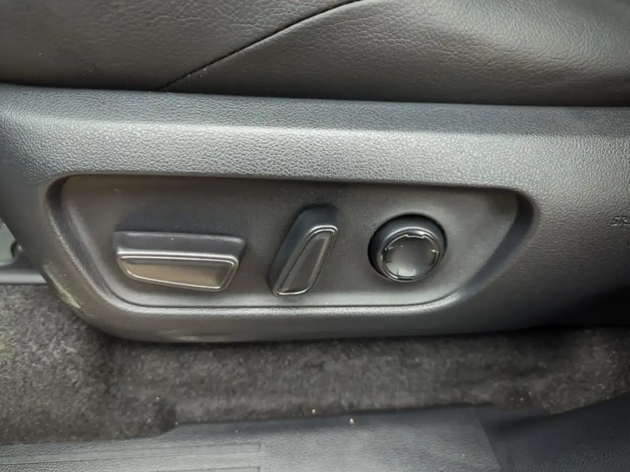 Toyota 4-Runner снимка Toyota 4-Runner