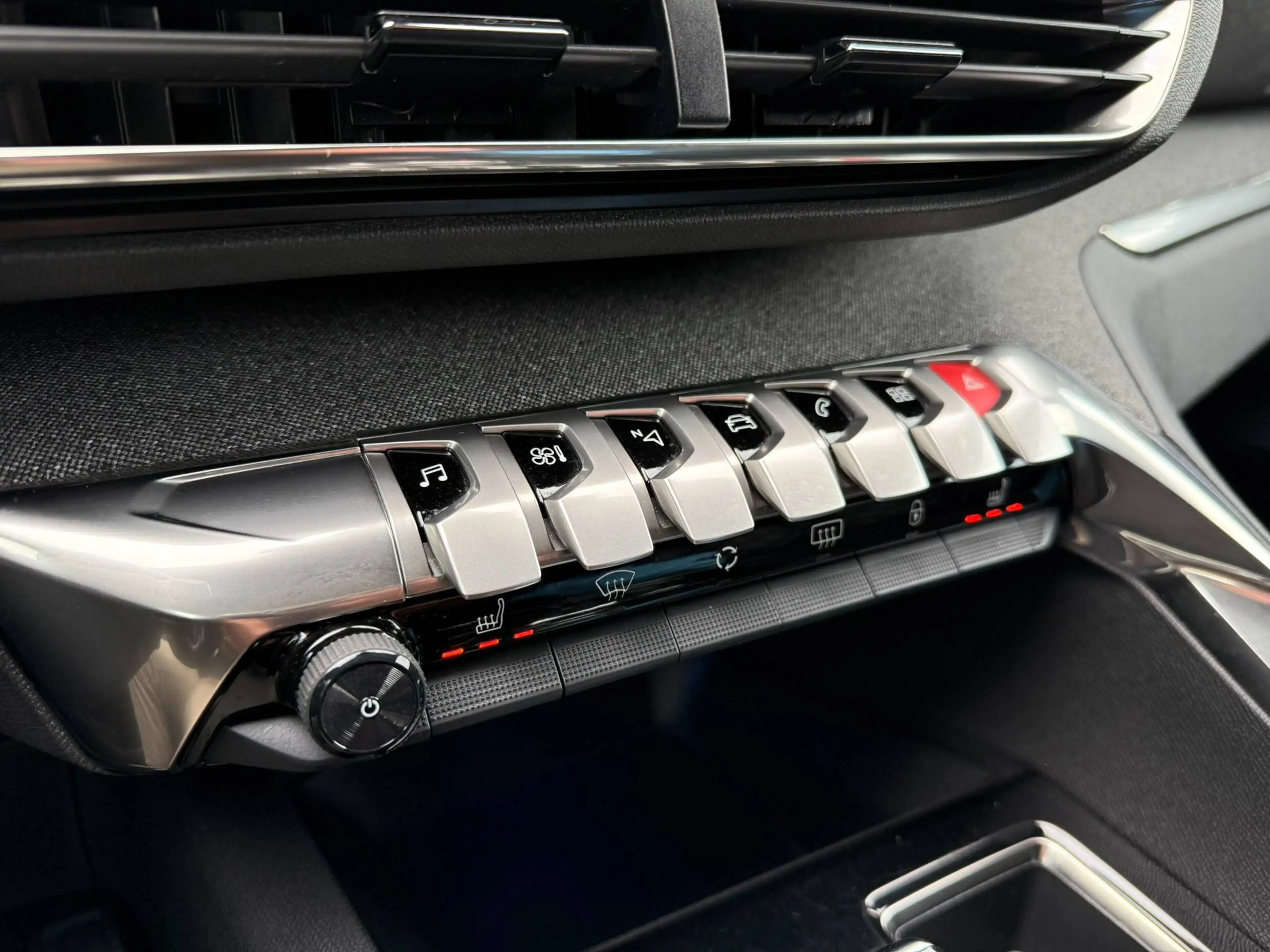 Peugeot 3008 AUTOMAAT / LEDER / CARPLAY / CAMERA / NAVIGATIE / — photo 28