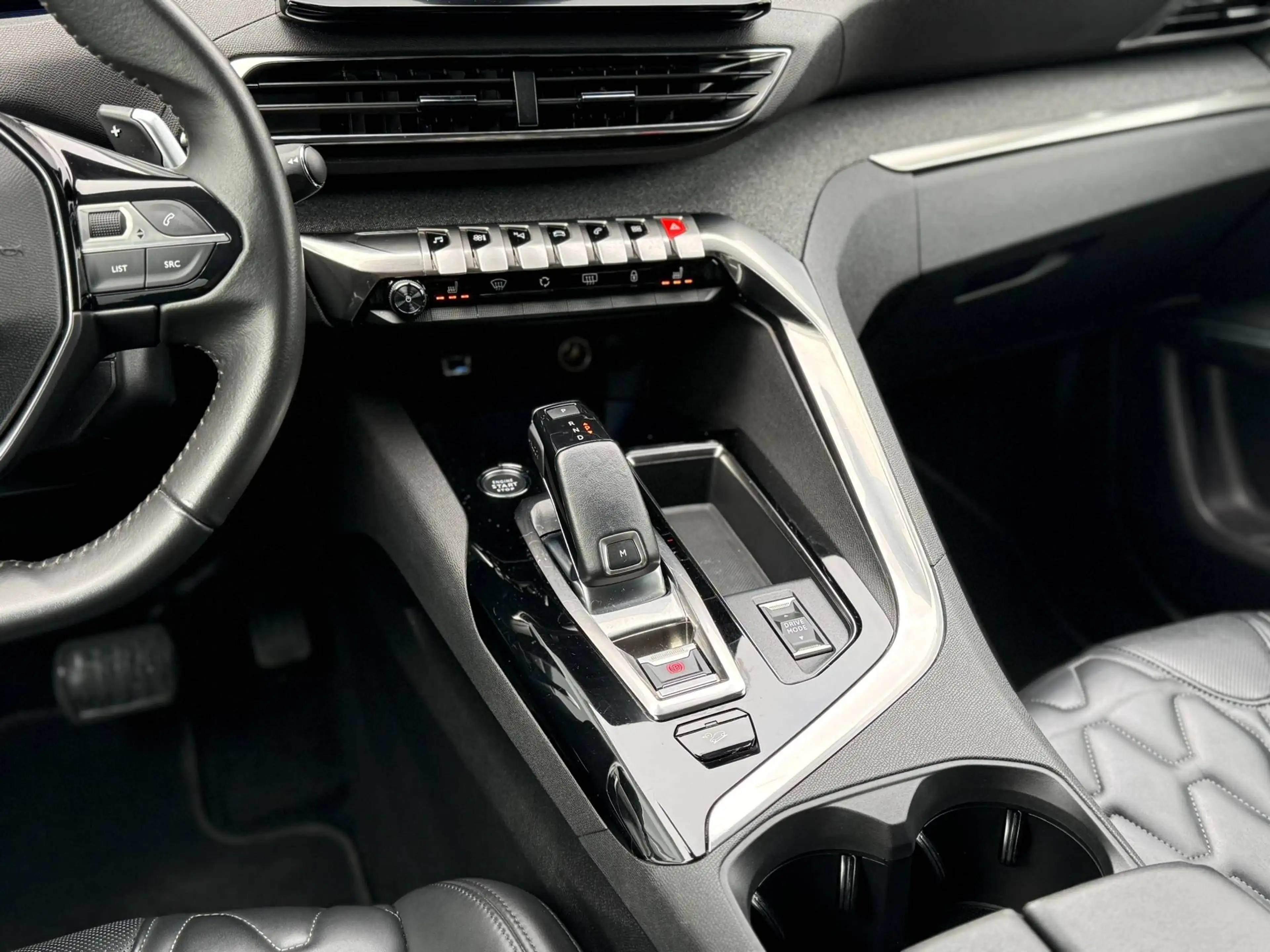 Peugeot 3008 AUTOMAAT / LEDER / CARPLAY / CAMERA / NAVIGATIE / — photo 24