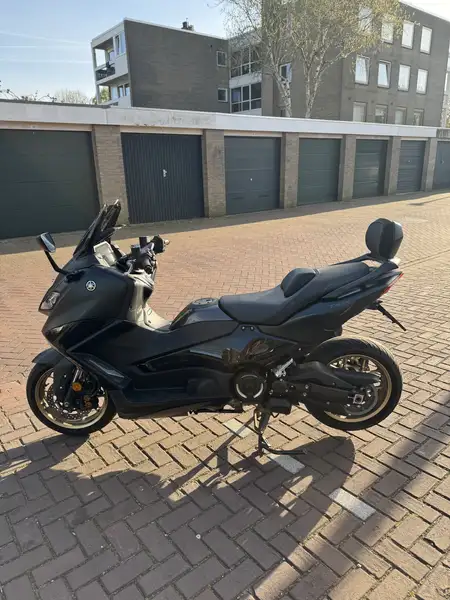 Yamaha TMAX 560 - foto 7