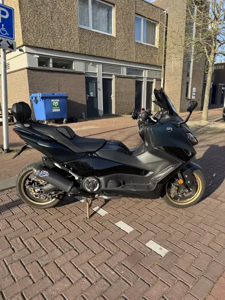 Yamaha TMAX 560 - foto 3