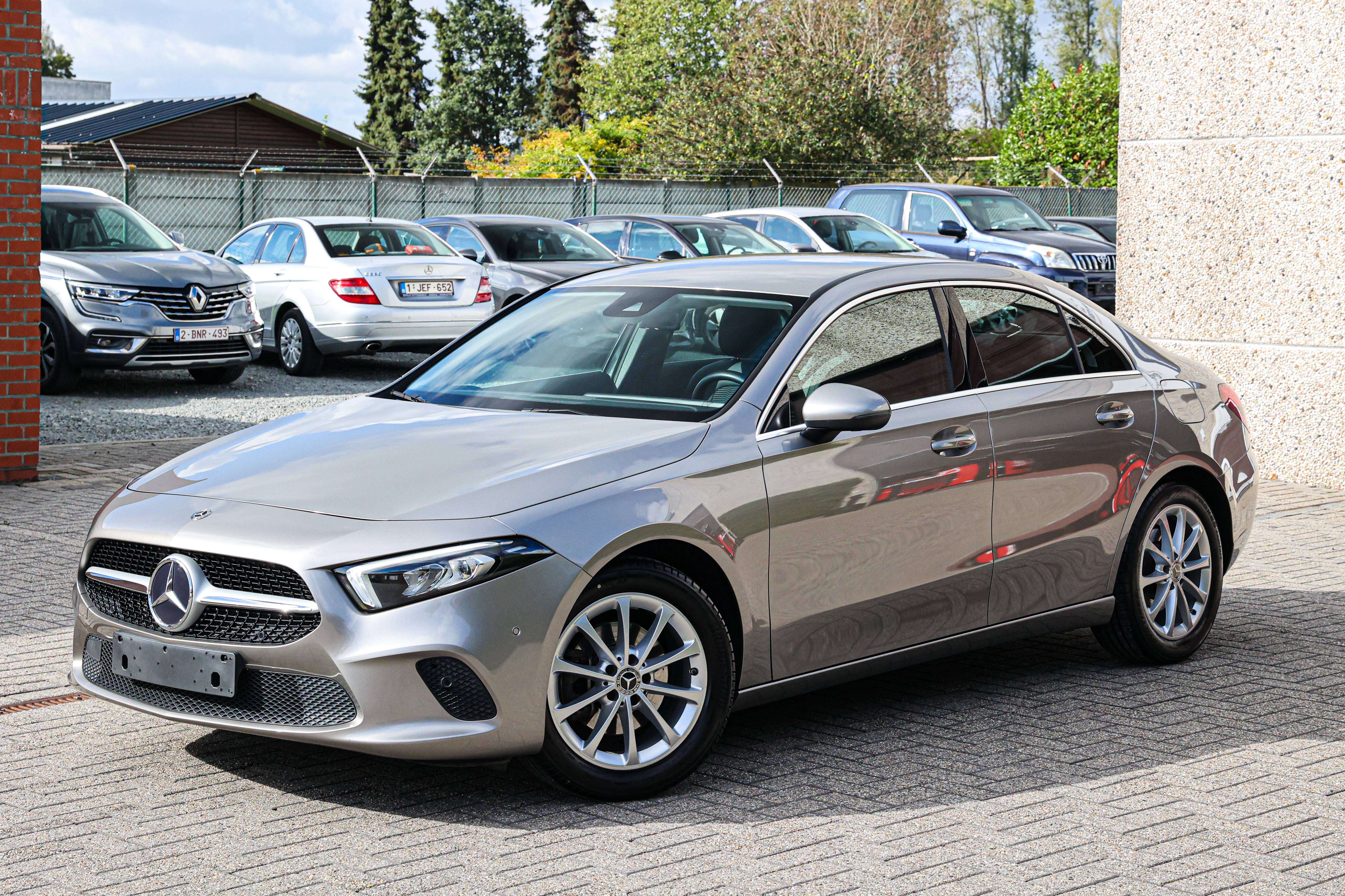 Mercedes-Benz A 200