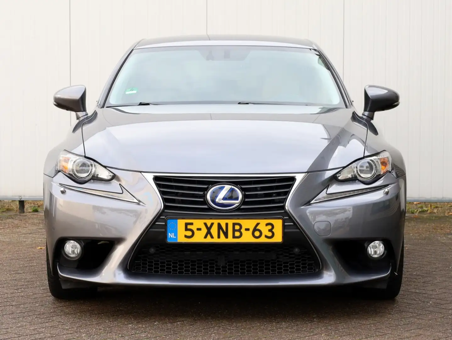 Lexus IS 300 300h Edition | Leder | Stoelverwarming | Parkeerse Grau - 2