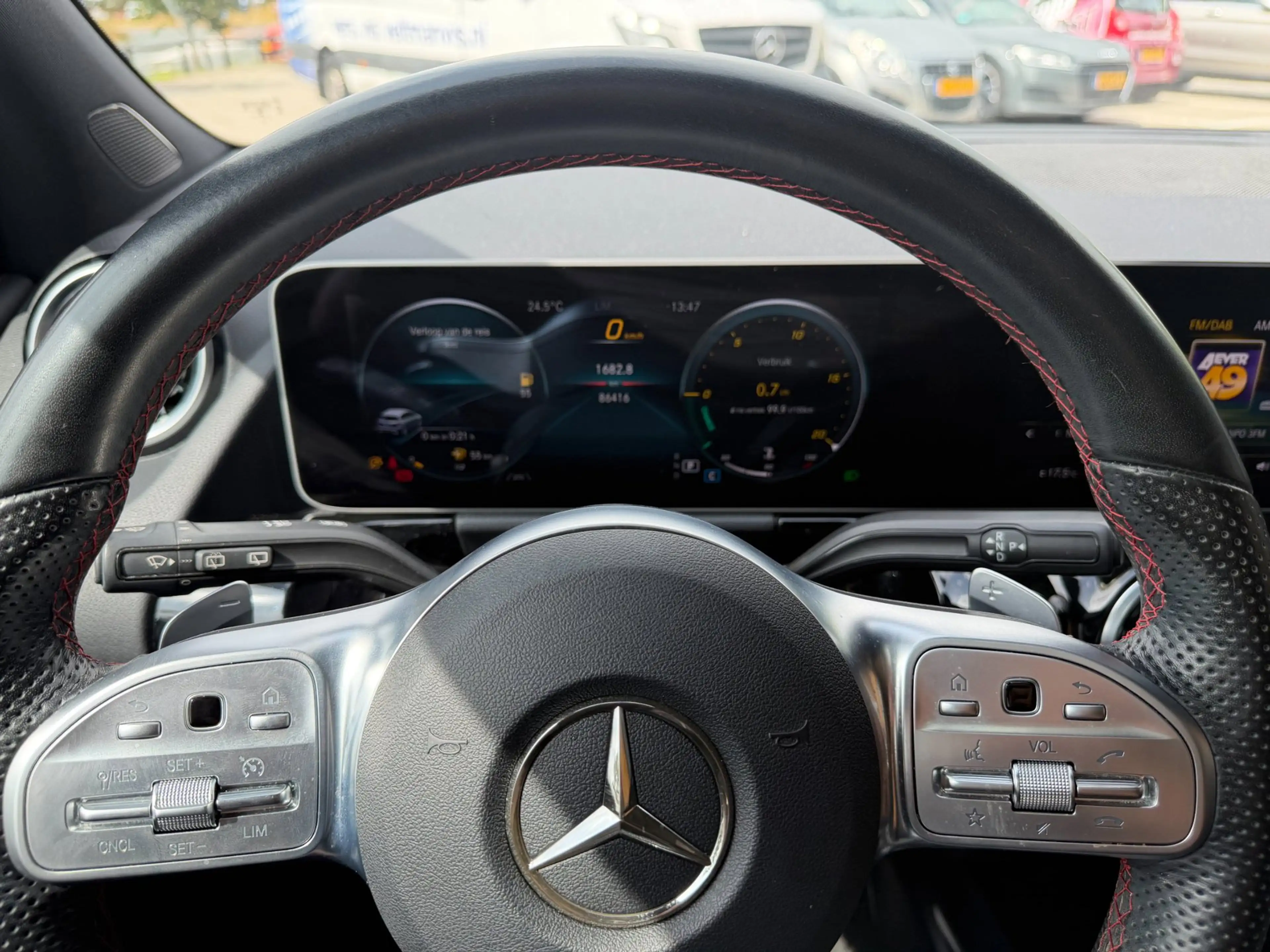 Mercedes-Benz B 180 Business Solution AMG l PANO l WIDESCREEN — photo 10