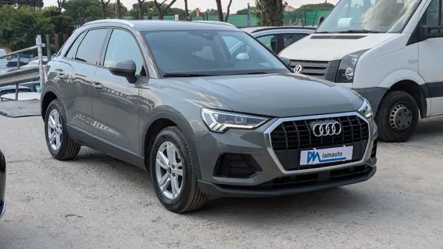 Audi Q3 view 2
