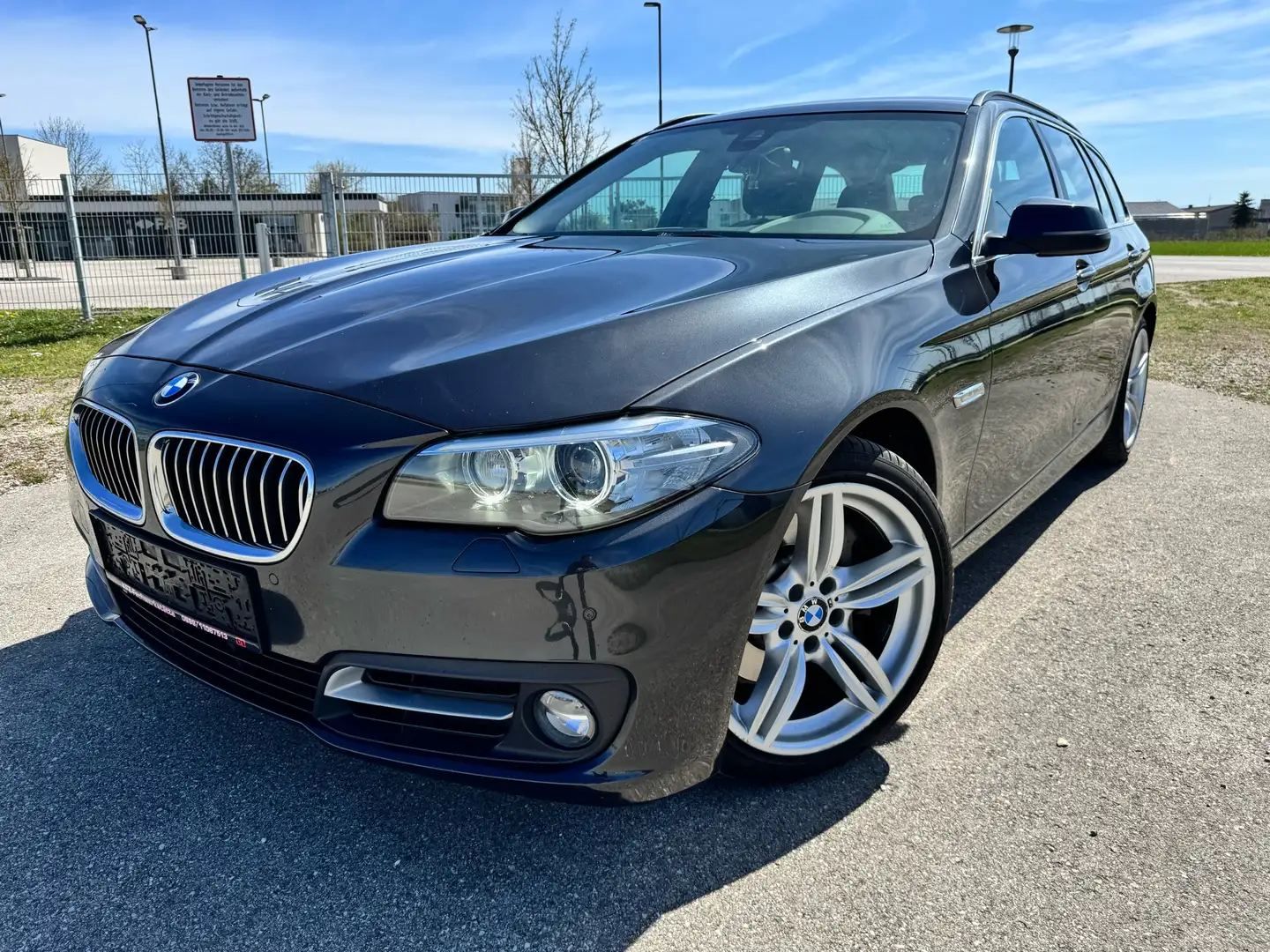 BMW 525 525d Touring Aut. - 1