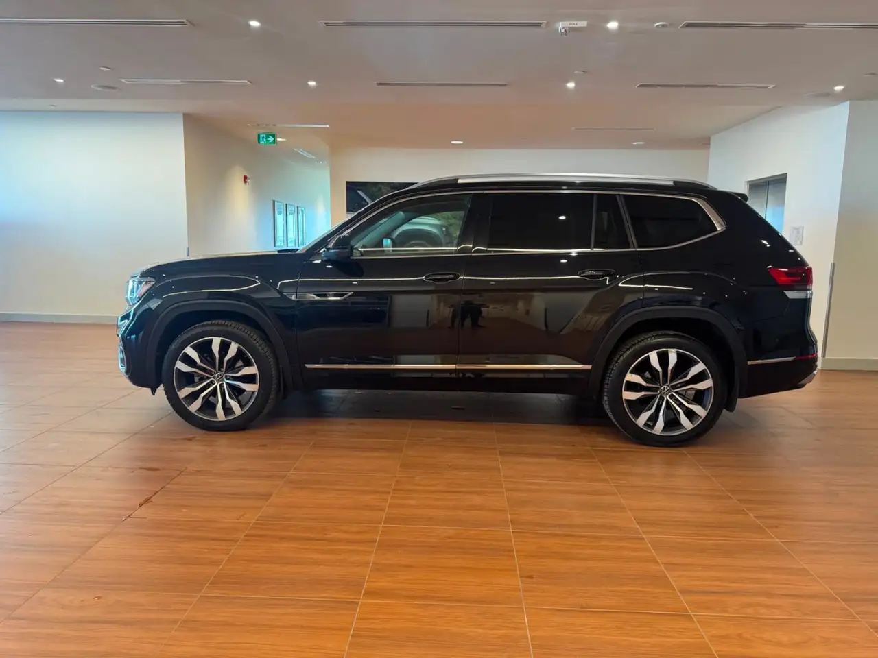 Volkswagen Atlas снимка Volkswagen Atlas