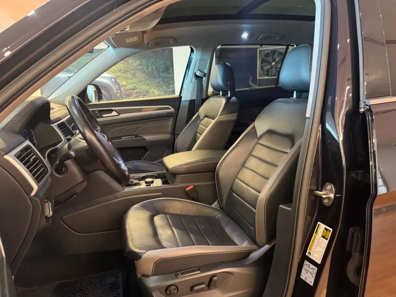 Volkswagen Atlas снимка Volkswagen Atlas