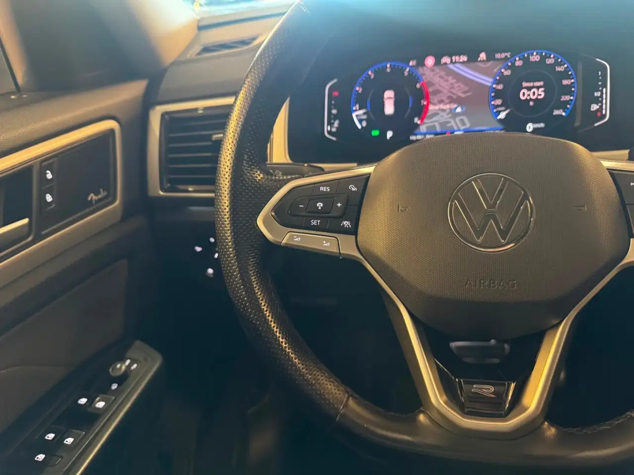 Volkswagen Atlas снимка Volkswagen Atlas