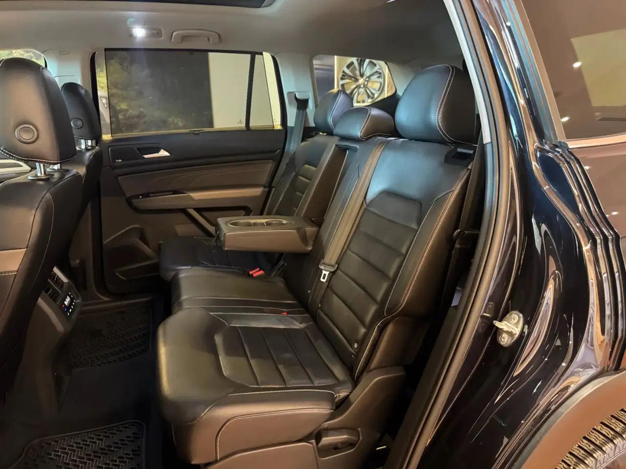 Volkswagen Atlas снимка Volkswagen Atlas