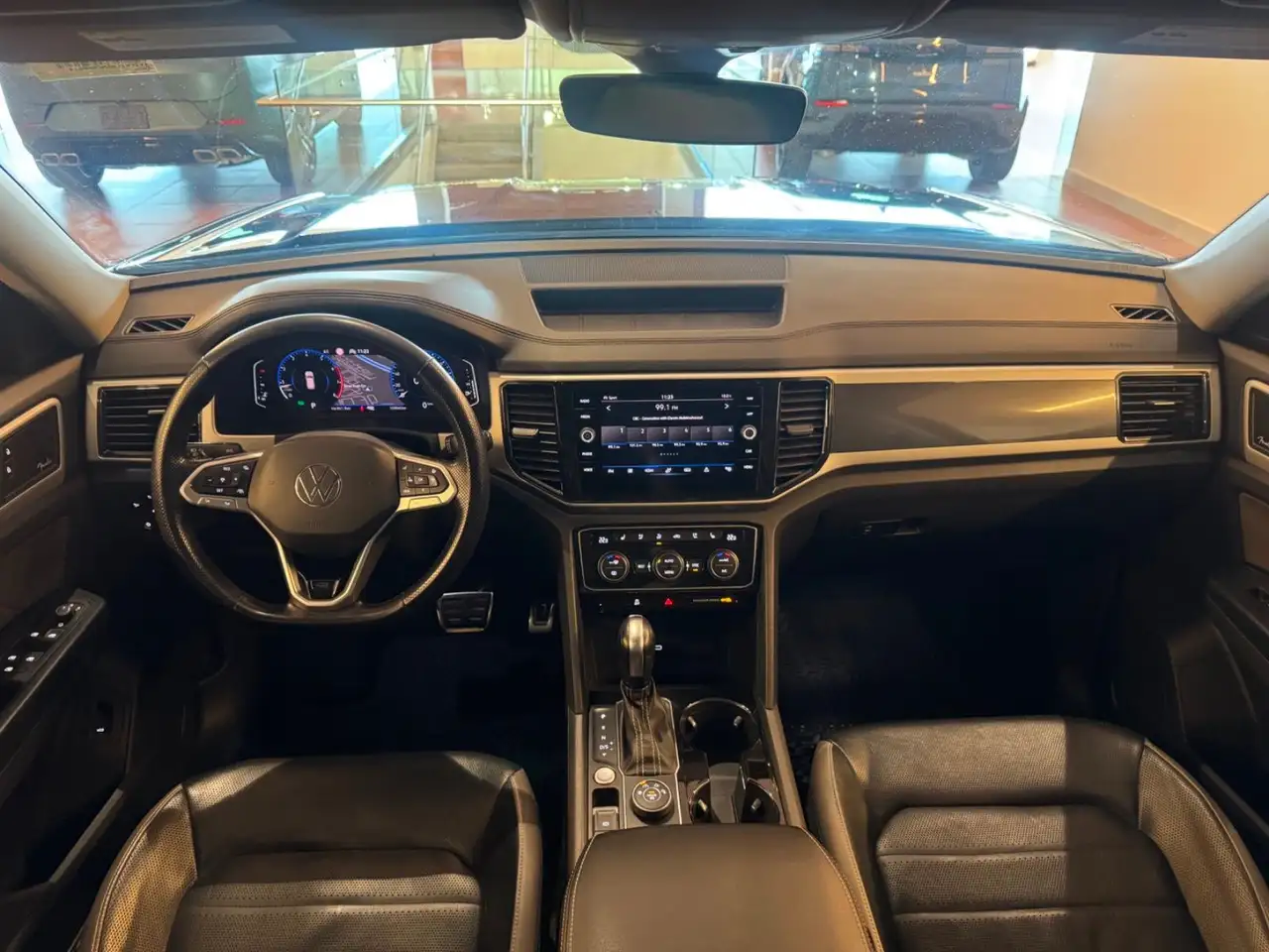 Volkswagen Atlas снимка Volkswagen Atlas