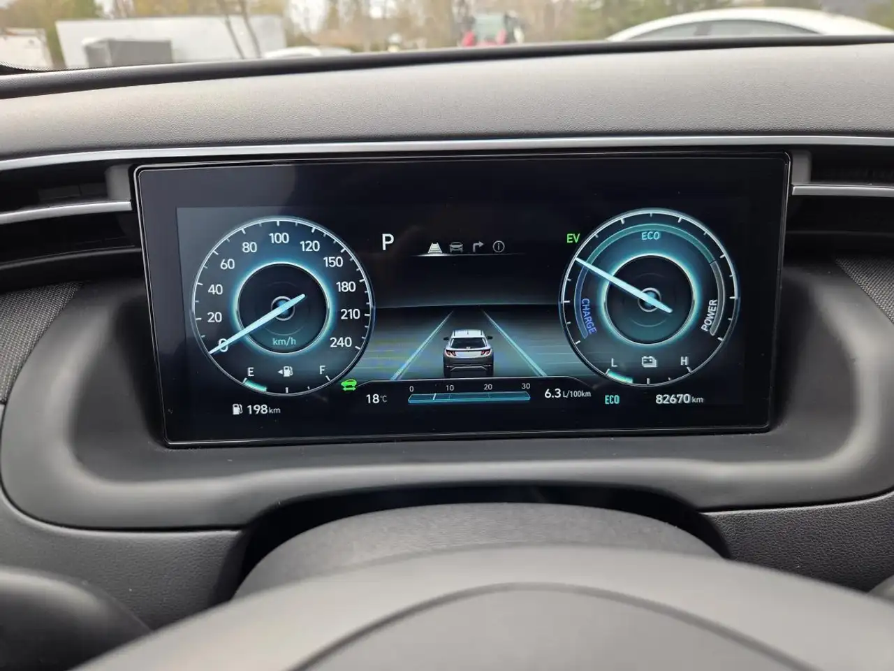Hyundai TUCSON снимка Hyundai TUCSON