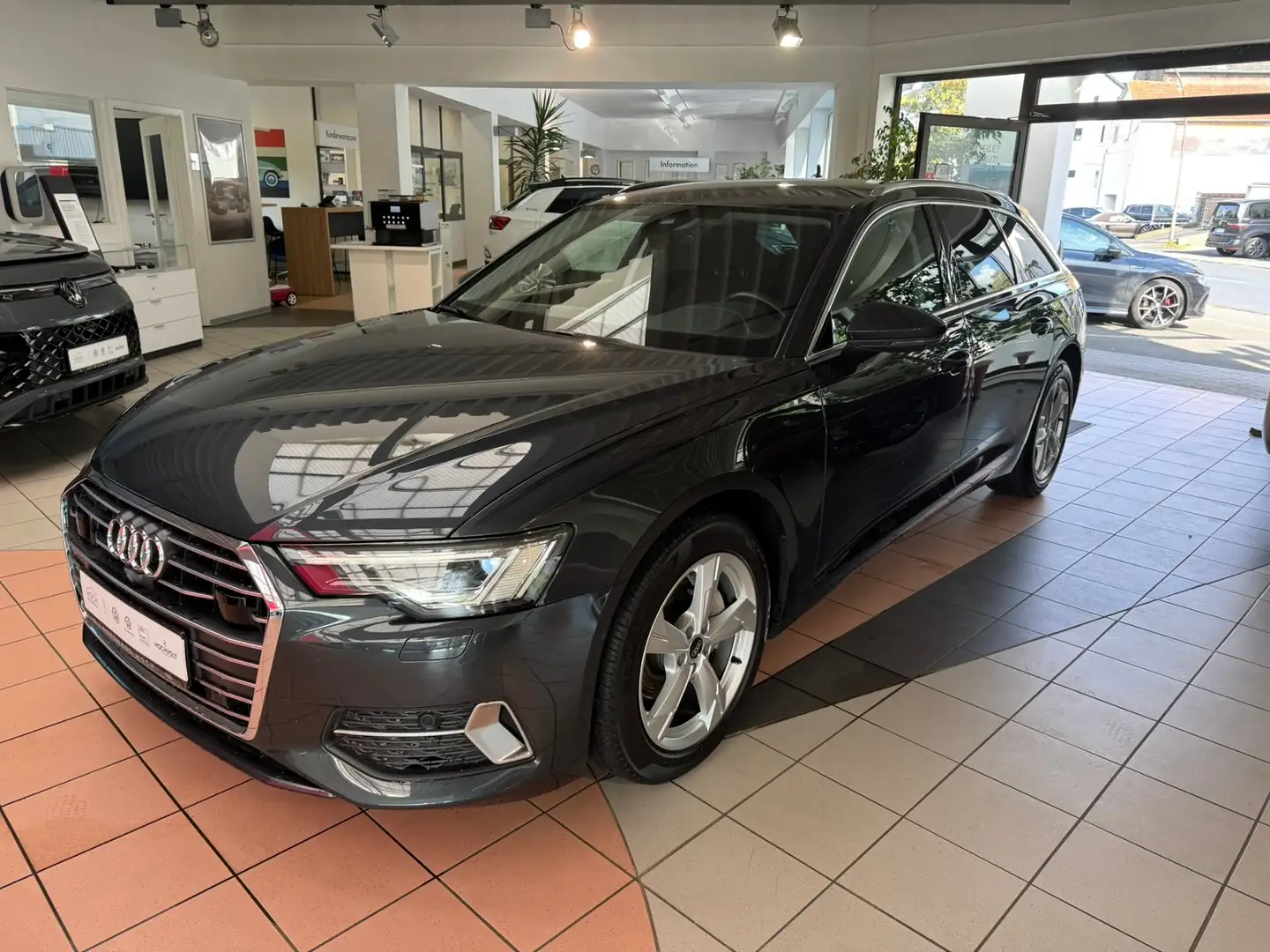 Audi A6 40 2.0 TDI Avant. AHK+MATRIX+ACC Silber - 2