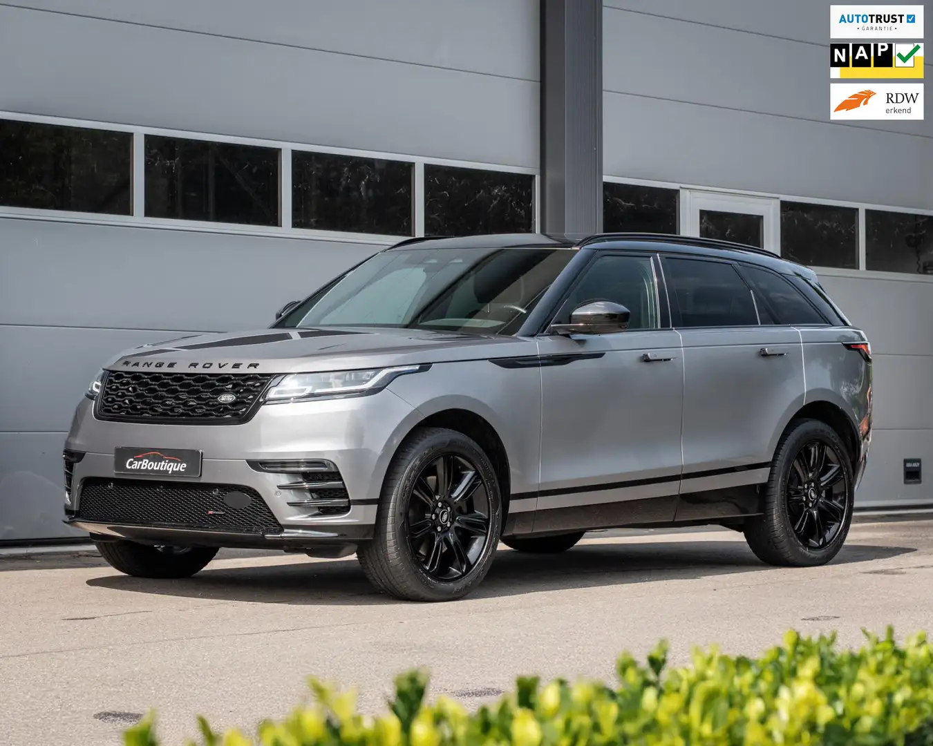 Land Rover Range Rover Velar 2.0 P250 Turbo AWD R-Dynamic SE I Pano I 360 I Tre Grijs - 1