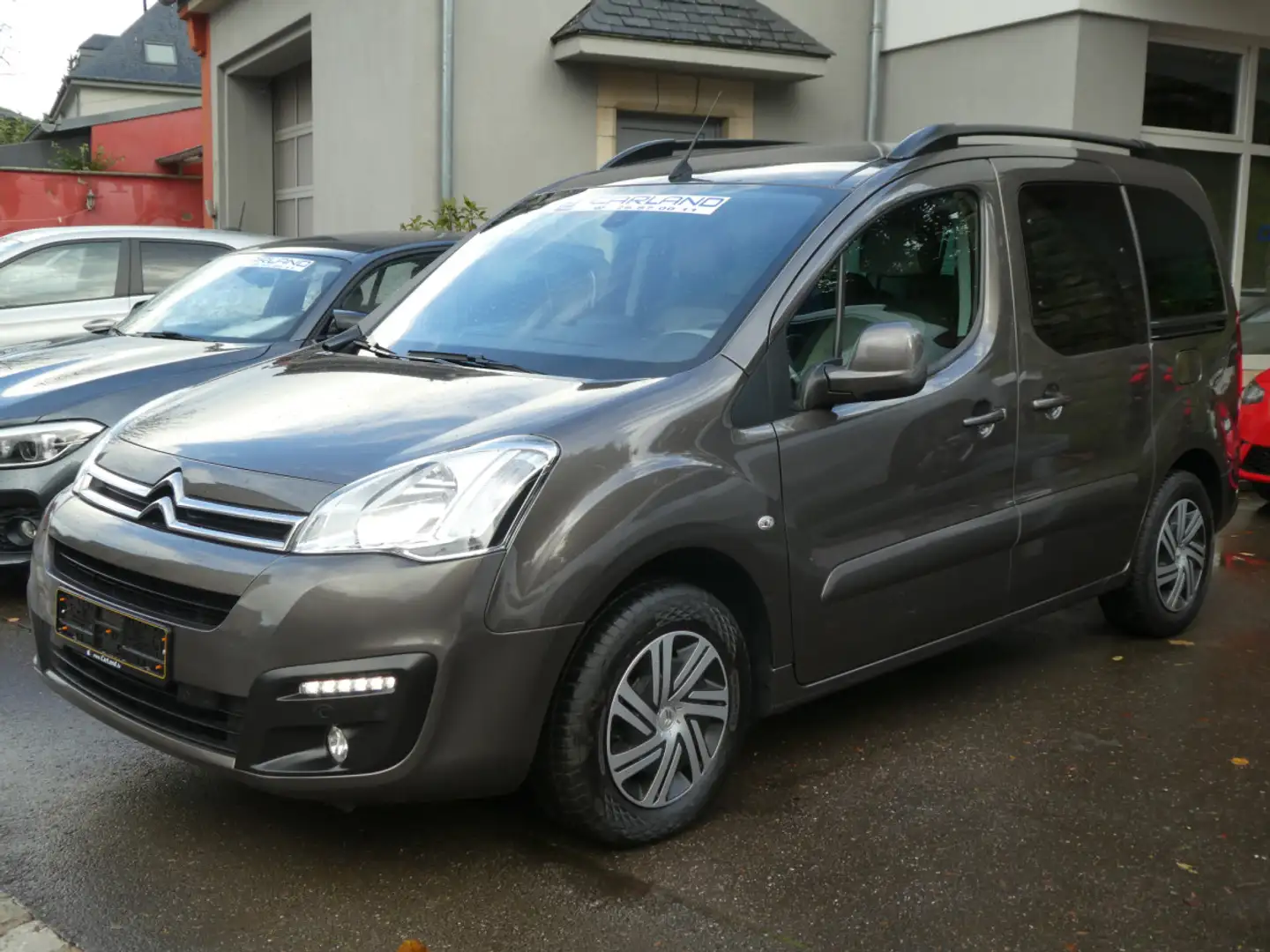 Citroen Berlingo 1.6 BlueHdi Pack Multispace 5pl. Brun - 1