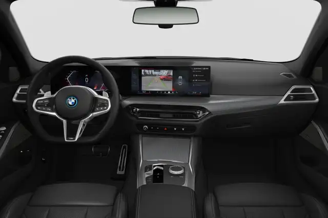 BMW 3 Series view 3