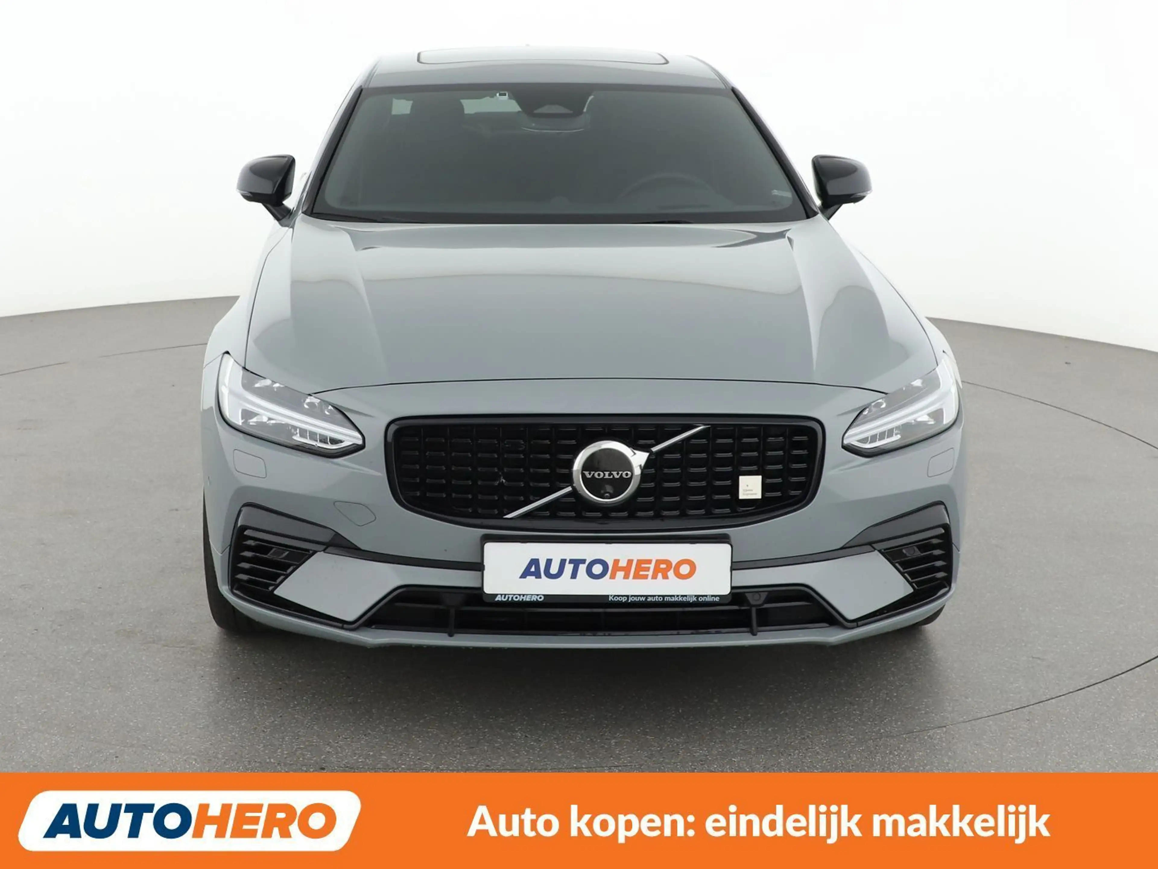 Volvo S90 2.0 T8 Recharge Plug-in Hybrid Ultimate Dark AWD — photo 9