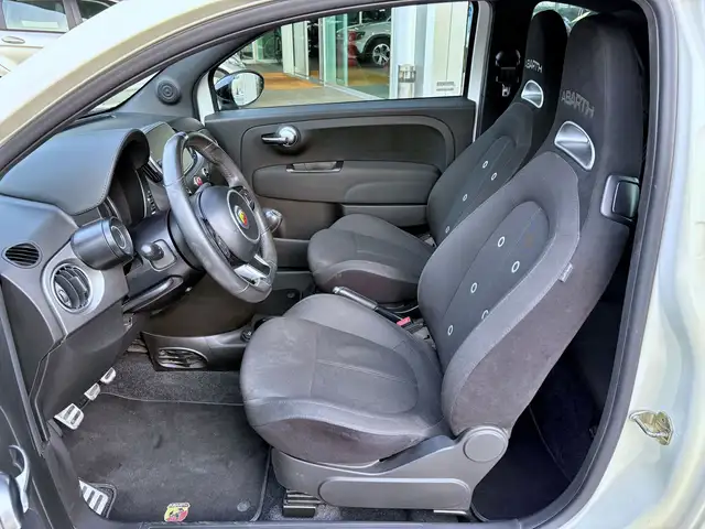 Abarth 595 view 14