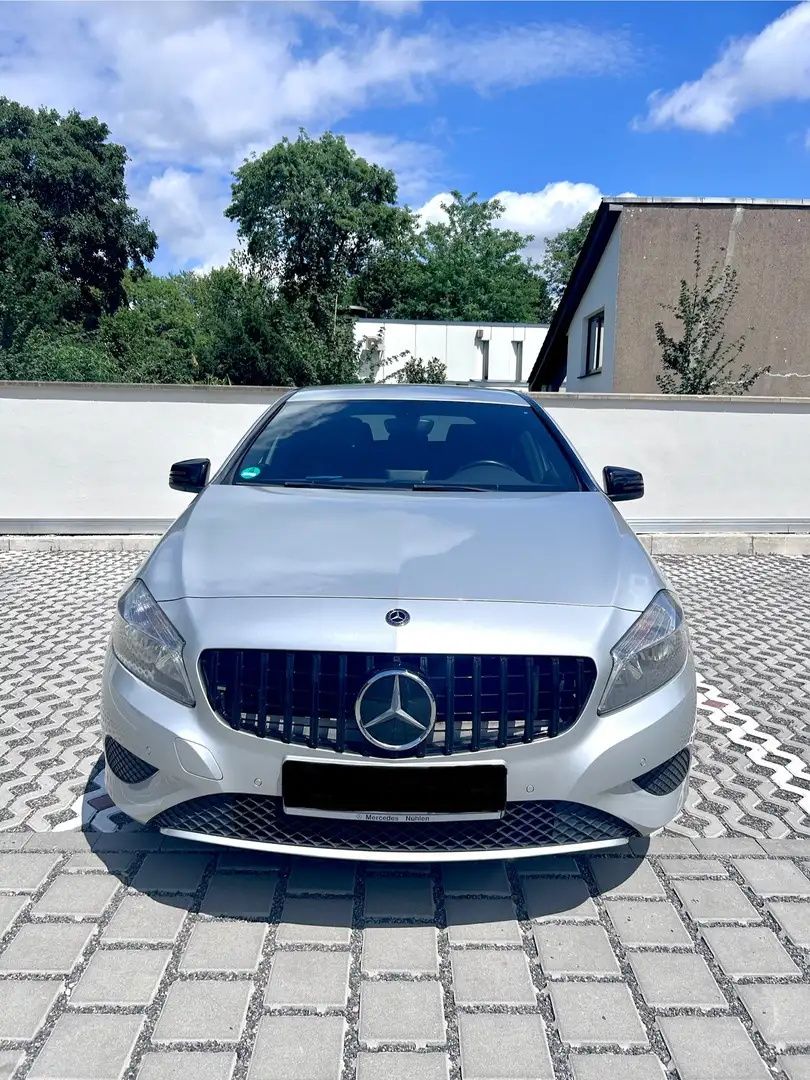Mercedes-Benz A 180 - 1