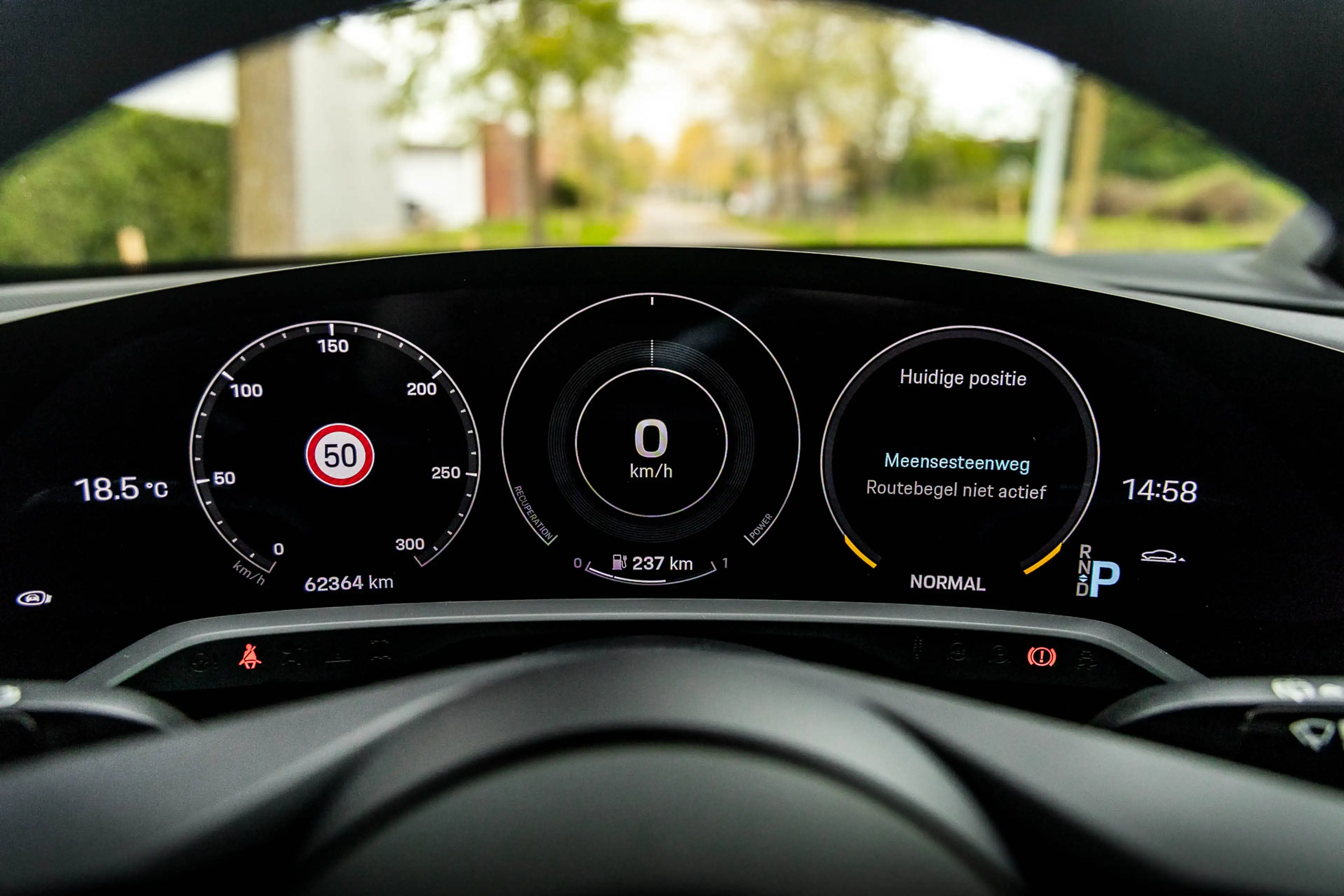 Porsche Taycan 4 Cross Turismo * Perf Batt * Pano * ACC * SportChrono * Camera * — photo 15