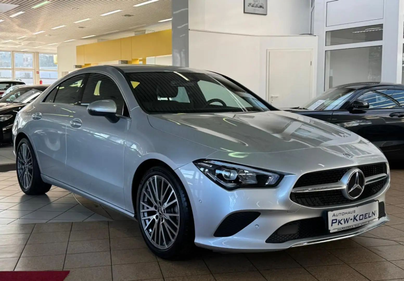 Mercedes-Benz CLA 180 Luxury Line*LEDER*KAMERA*LED*SPuR*SiTZHG Silber - 2