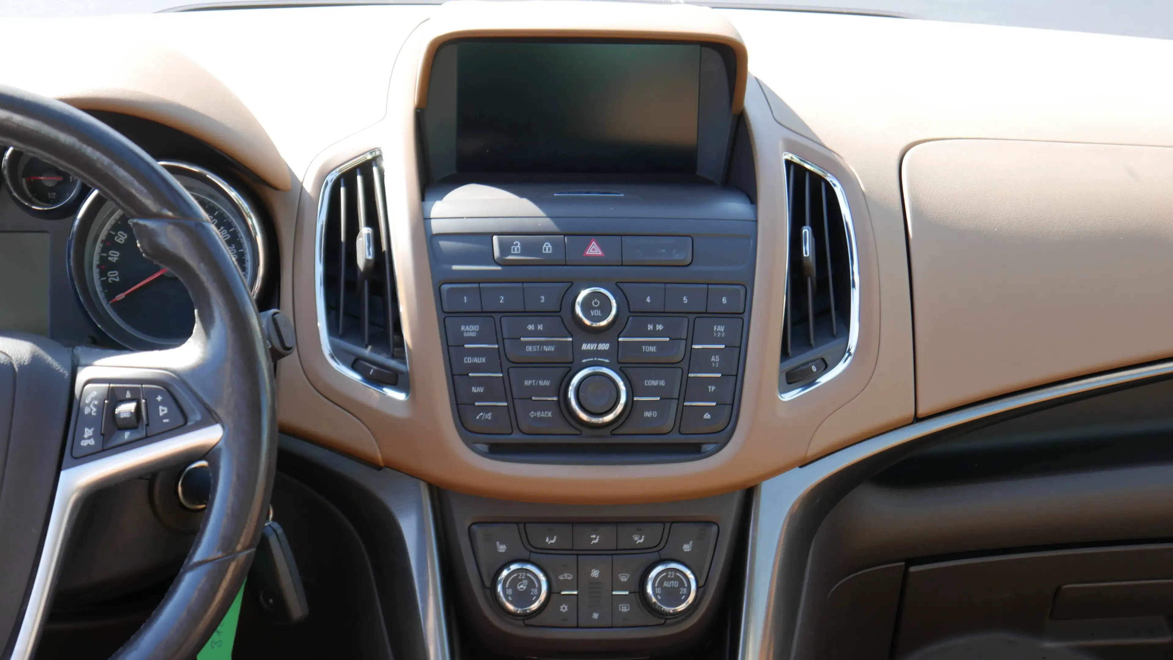 Opel Zafira Tourer Innovation — photo 9