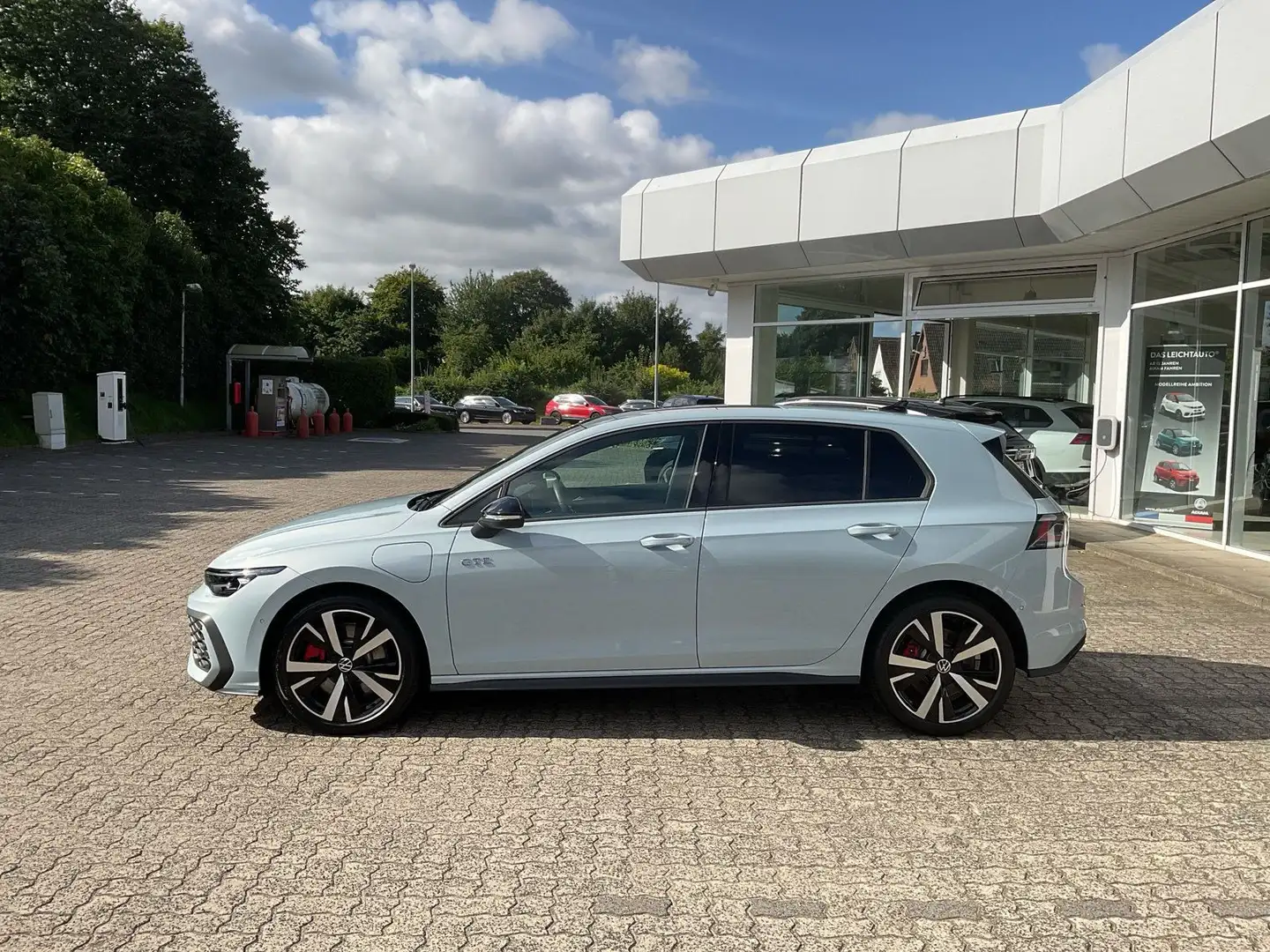Volkswagen Golf GTE VIII 1.5 TSI eHybrid GTE DSG AHK RFK ACC Si Blau - 2