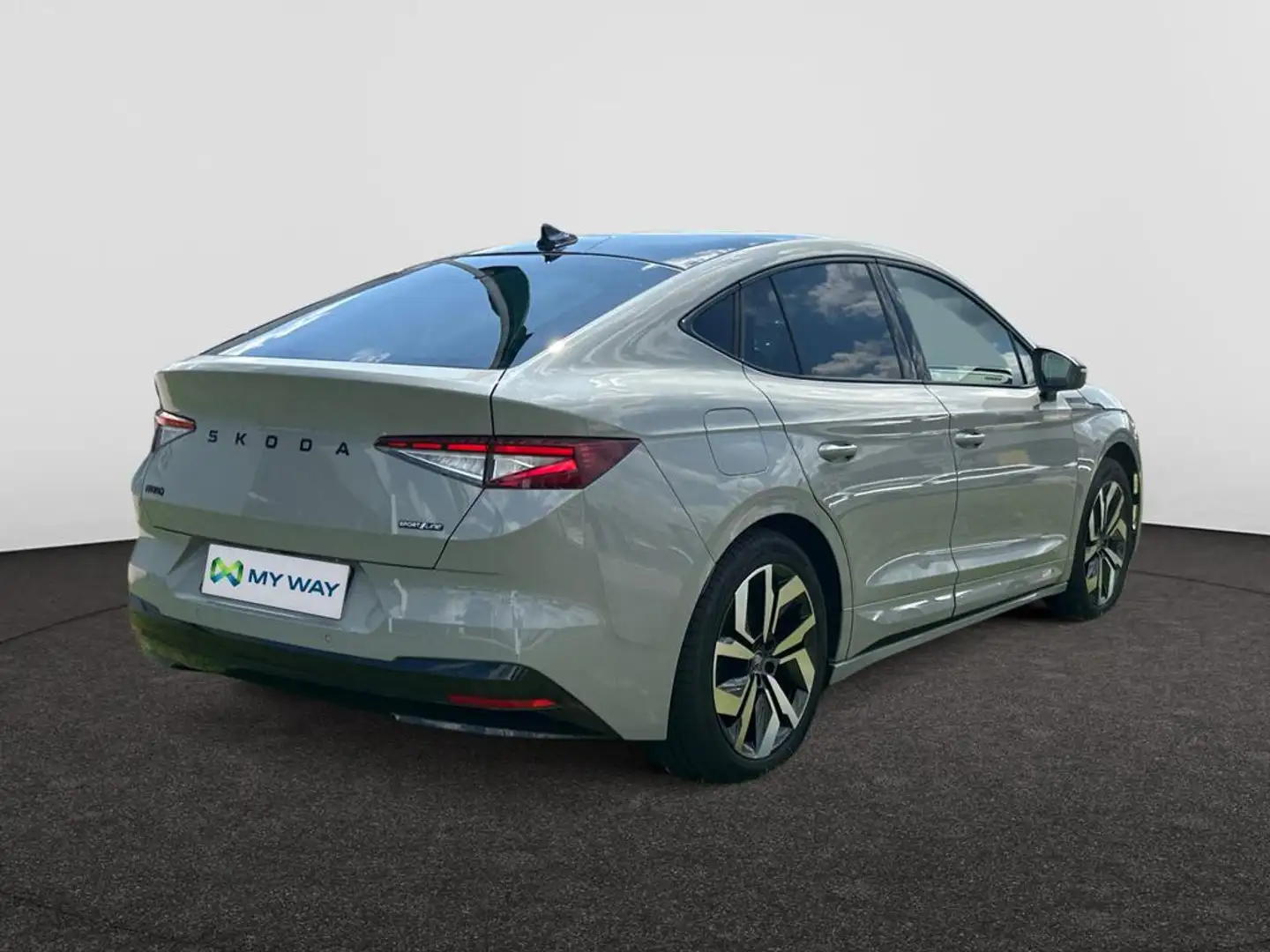 Skoda Enyaq 85 Sportline 82 kWh 210 kW 1v Grijs - 2