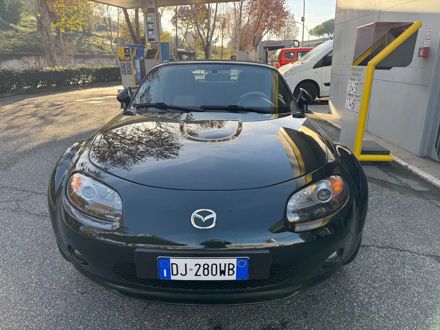 Mazda MX-5 MX-5 Roadster Coupe 1.8 Wind Grün - 2