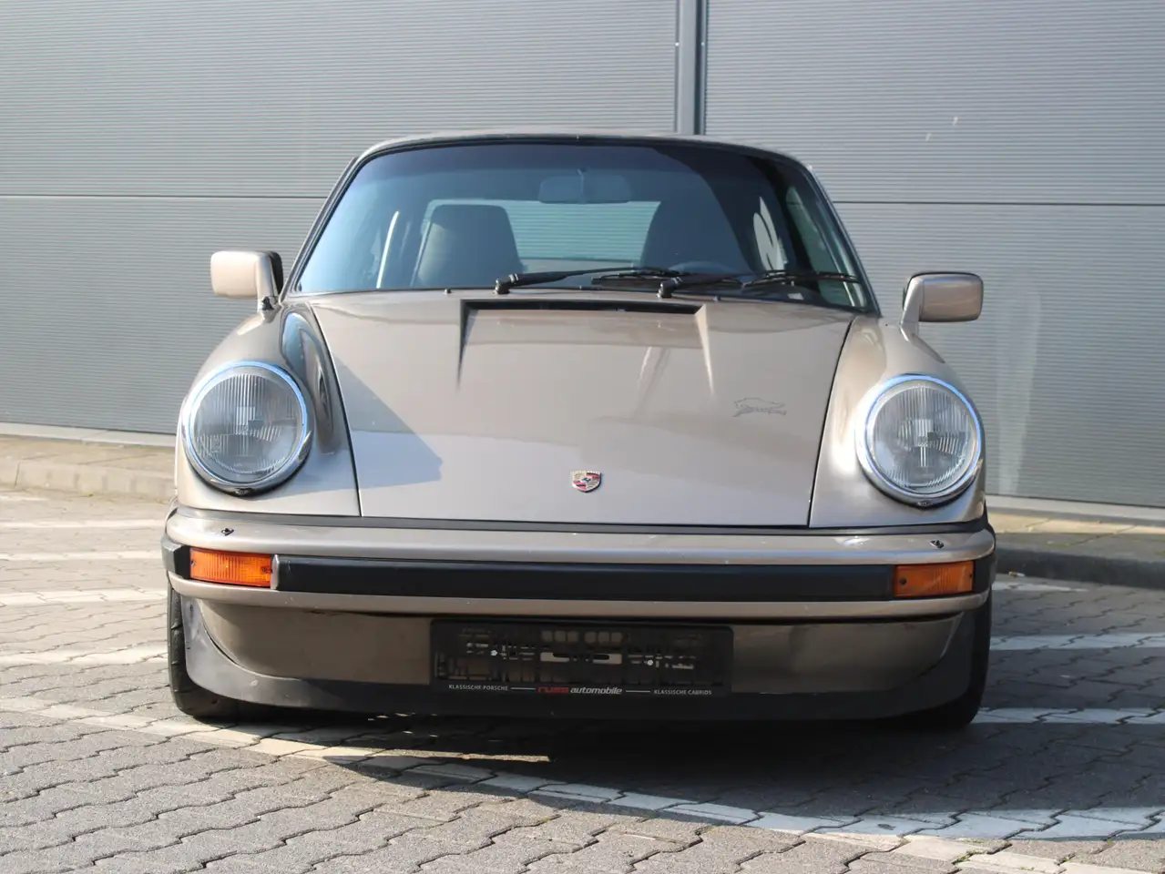Porsche 911 SC Coupe Sportmodell Deutsch SERVO !, foto 8