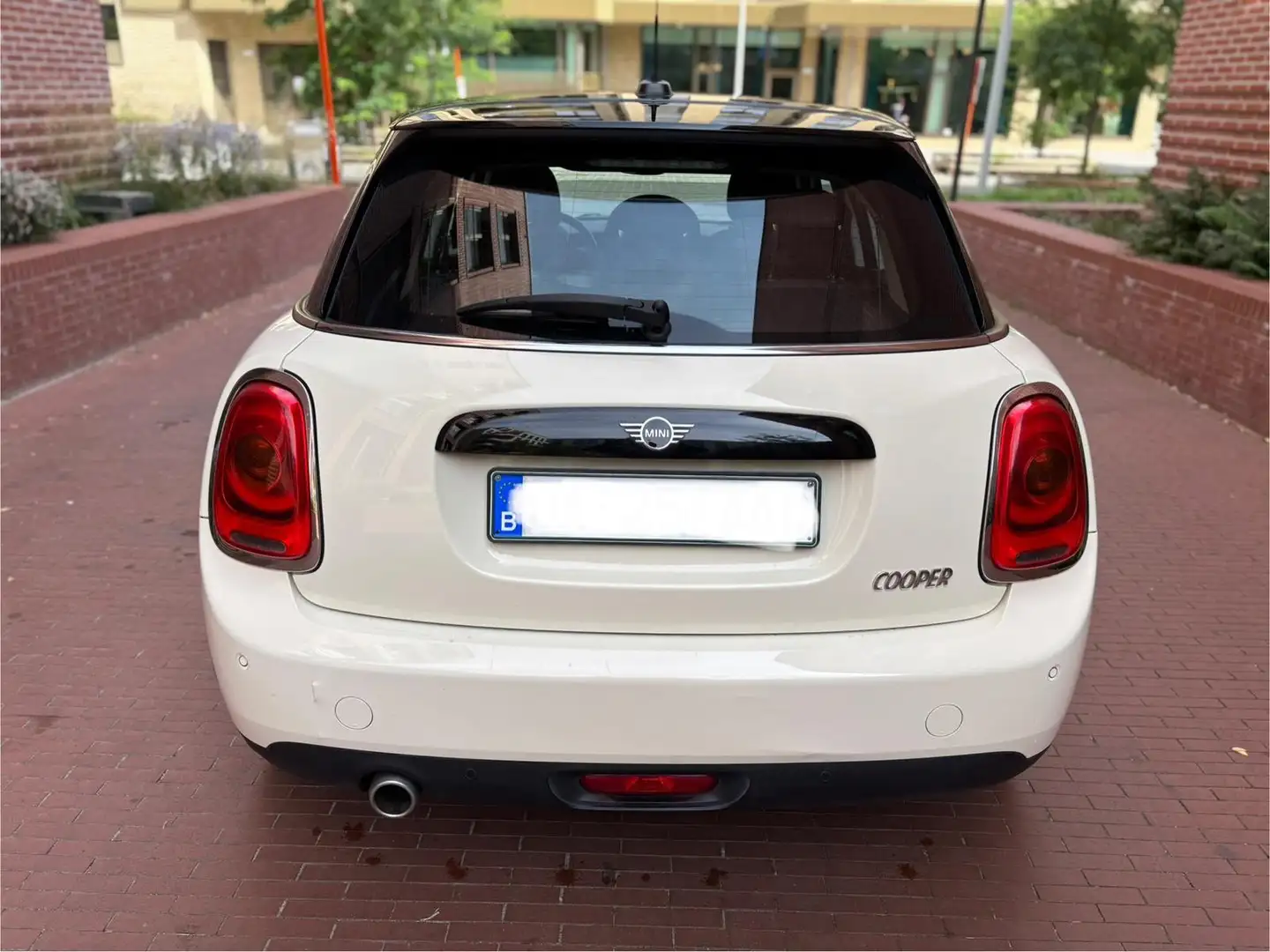 MINI Cooper E - 1