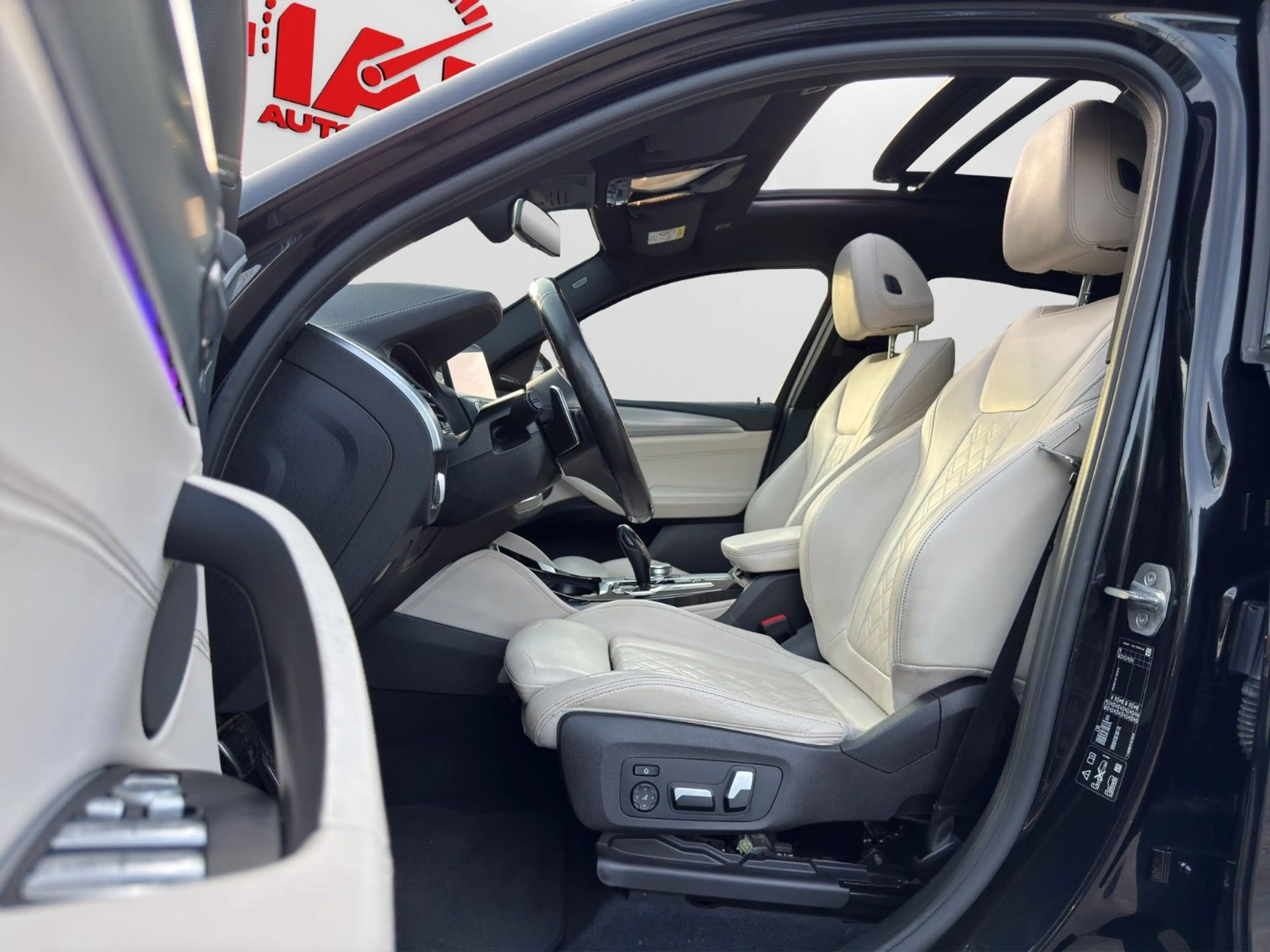BMW X4 M40 d ///Pano/Head-Up/Leder/Kamera — photo 11