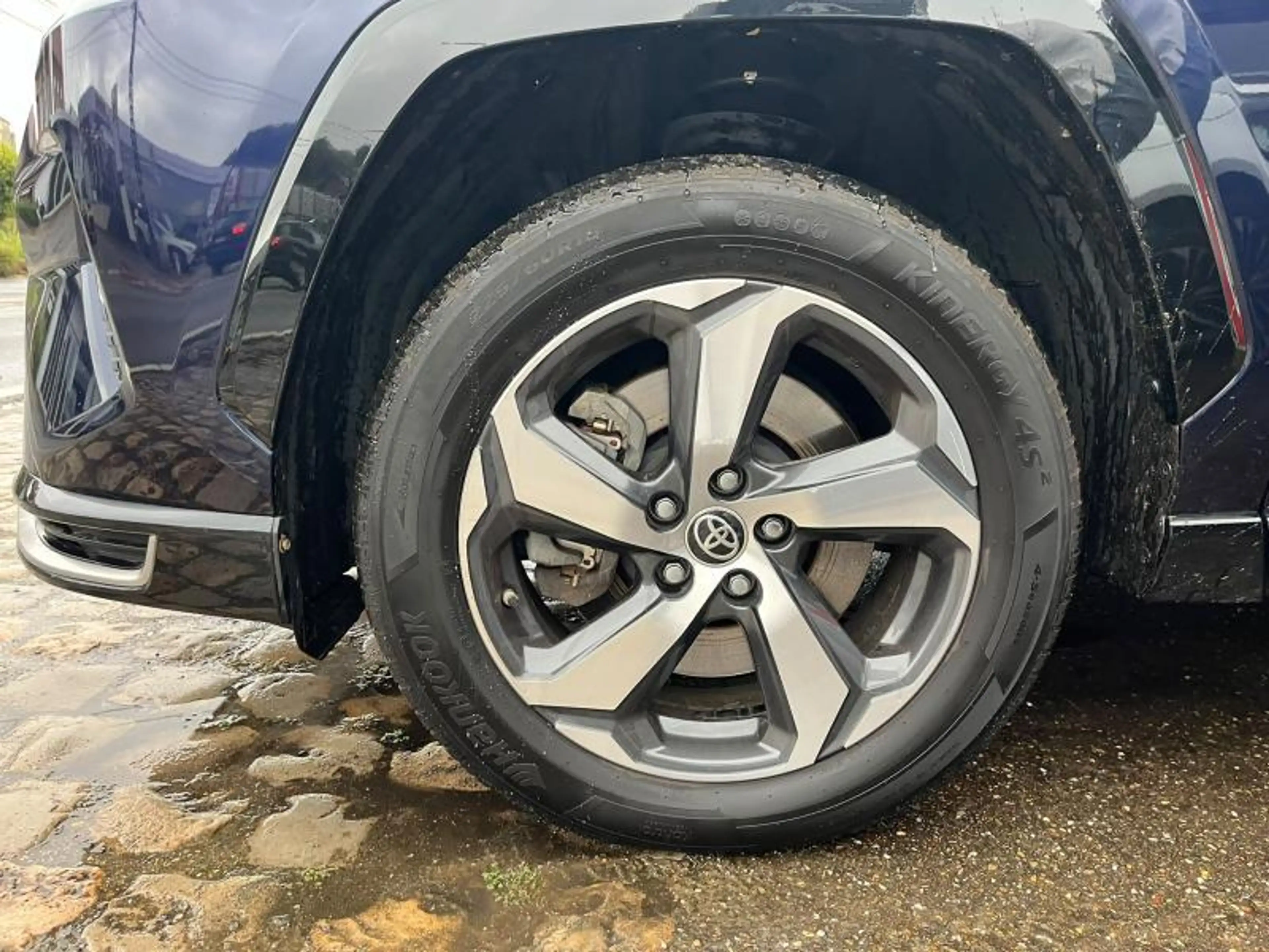 Toyota RAV 4 Premium Plus — photo 3