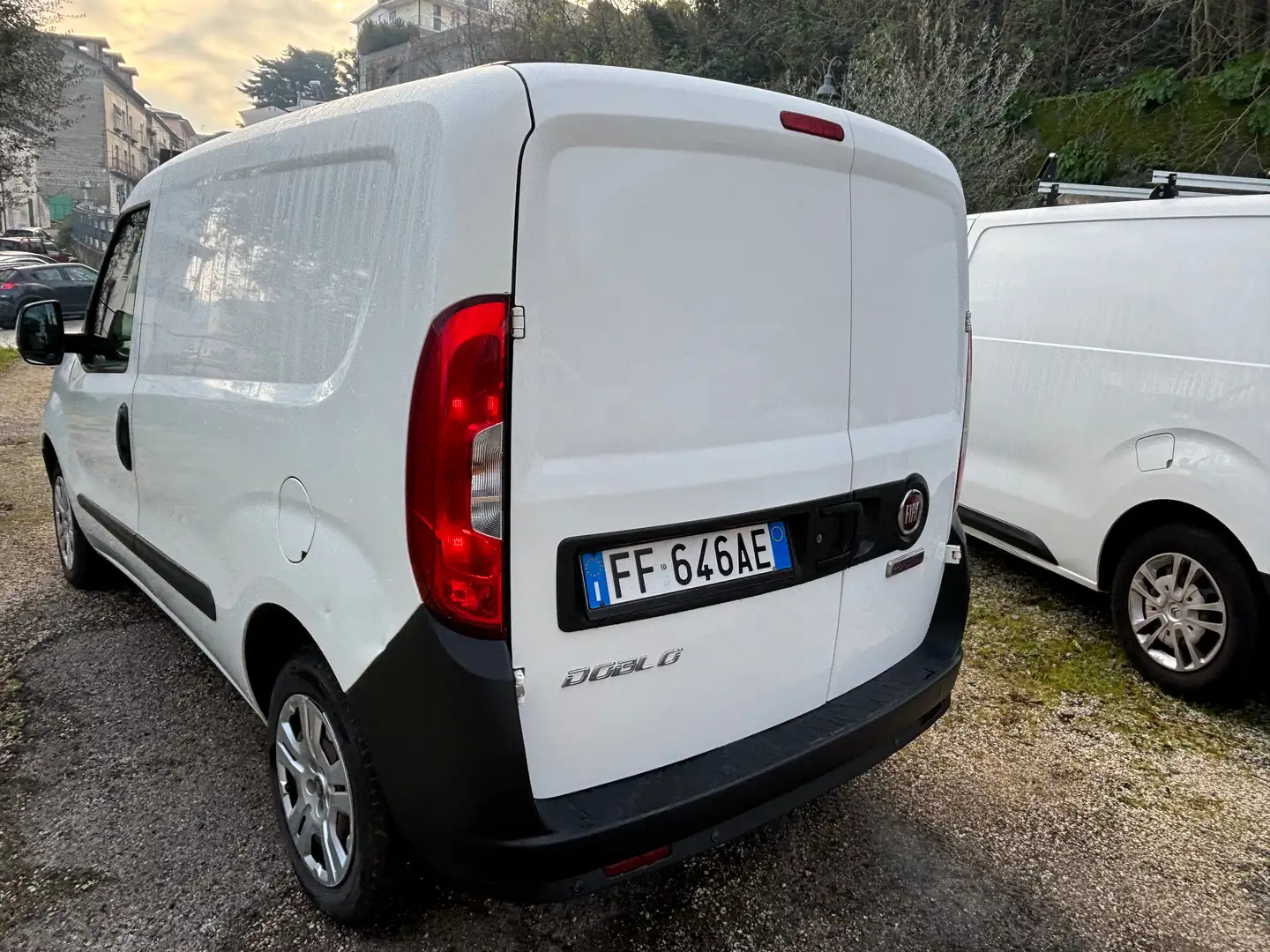 Fiat Doblo Km 119.500 1.3 MJT COIBENTATO/ TRASPORTO ALIMENTI Weiß - 2