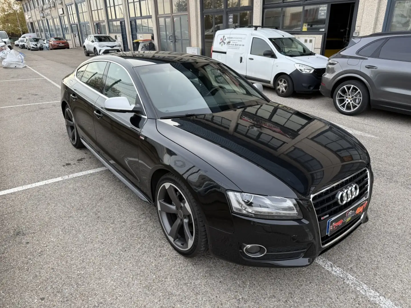 Audi A5 Sportback 2.0TDI 177 Noir - 2