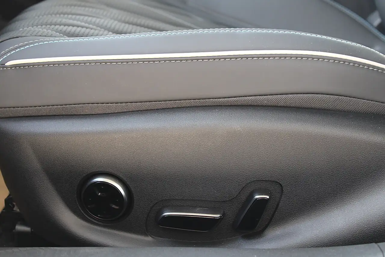 BYD SEAL