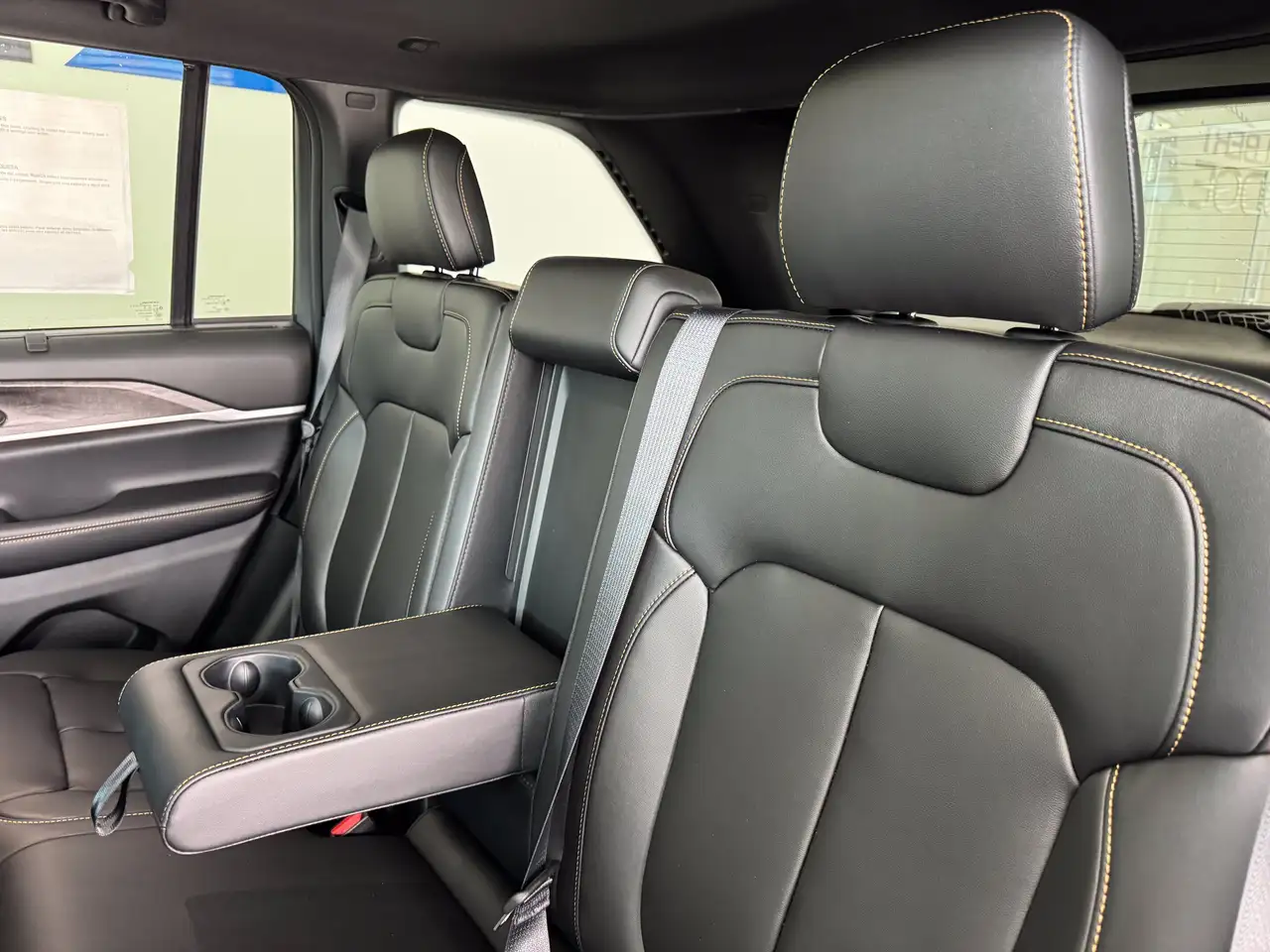 Jeep Grand Cherokee photo Jeep Grand Cherokee