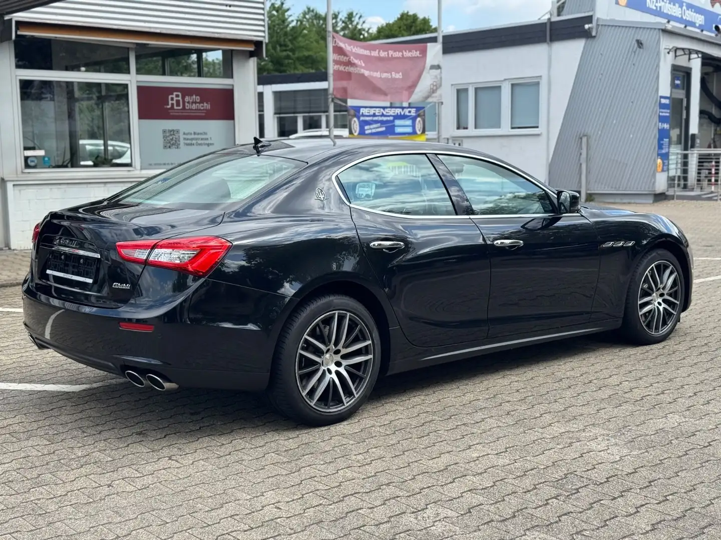 Maserati Ghibli 3.0 V6 Automatik *1. Hand Schwarz - 2