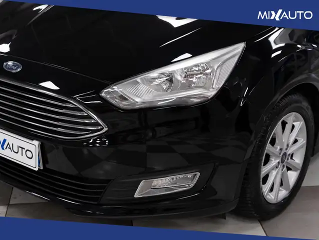 Ford C-Max view 9