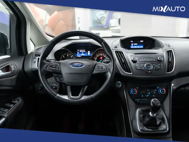 Ford C-Max view 11