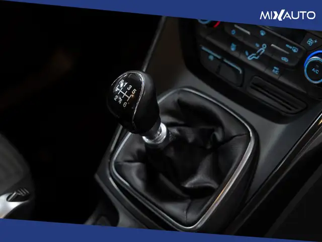 Ford C-Max view 13