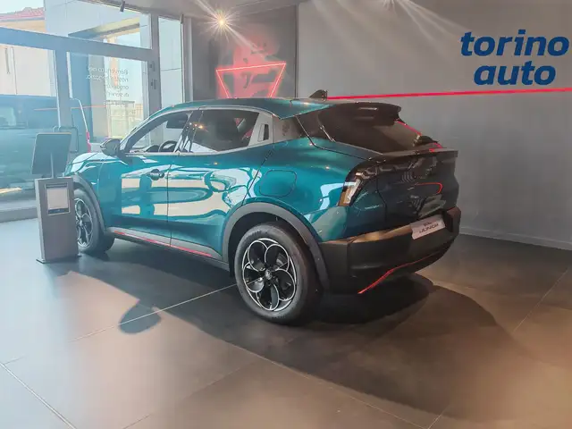Alfa Romeo Junior view 3