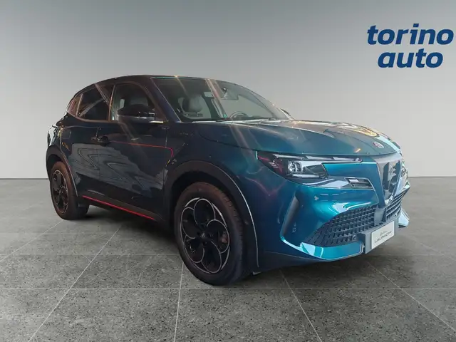 Alfa Romeo Junior BEV 115kW elettrica Sport Speciale