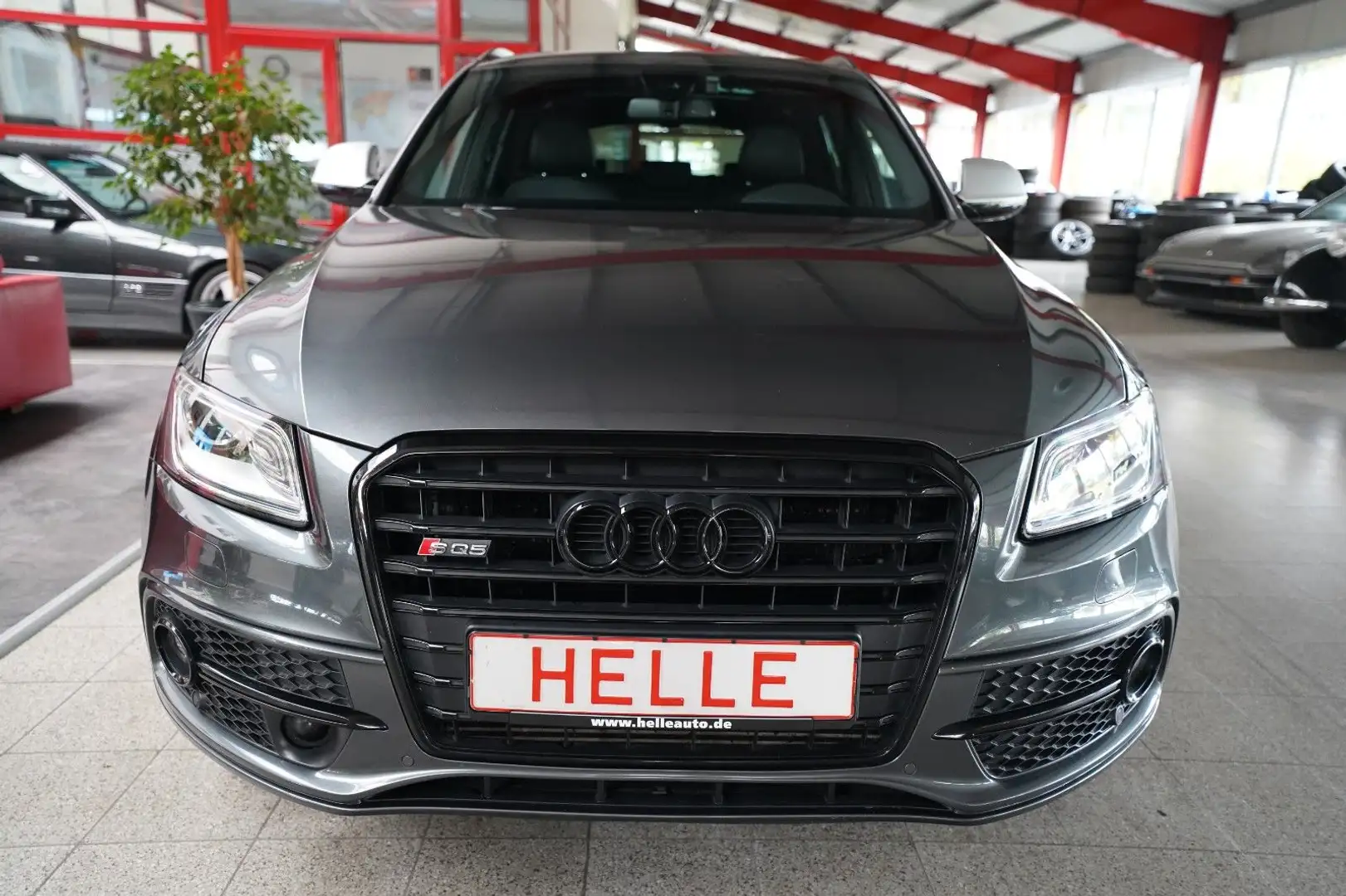 Audi SQ5 3.0 TDI quattro*AHK+STHZ+PANO Gris - 2
