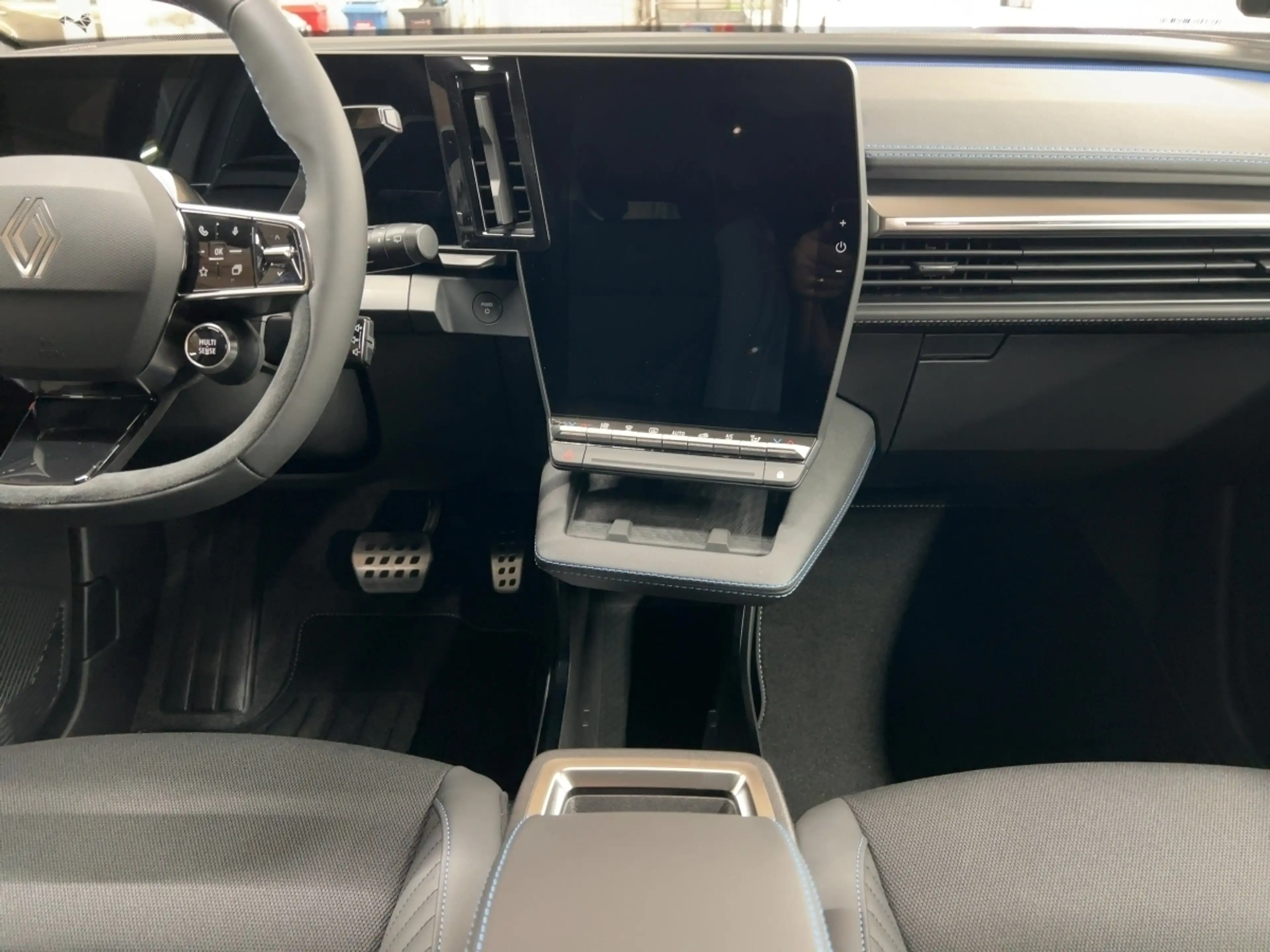 Renault Scenic 100% ele Esprit Alpine 220 Long Range — photo 12