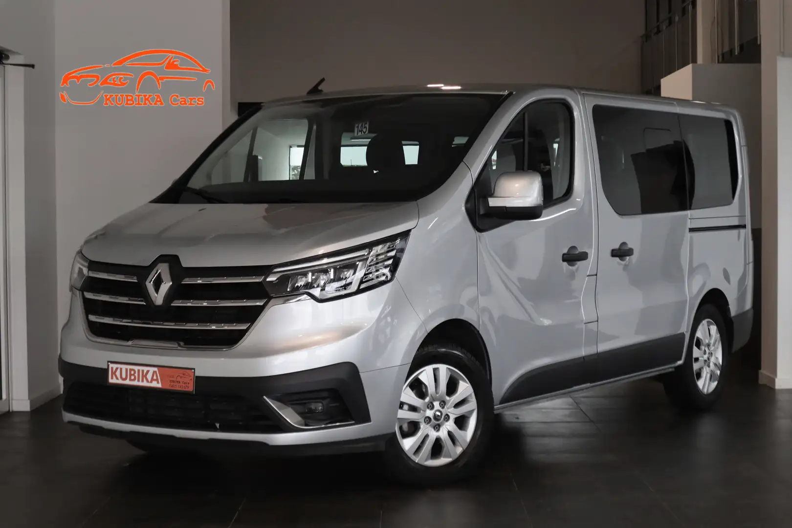 Renault Trafic 2.0 Blue dCi Intens 8Pls Navi Camera Garantie* Ezüst - 1