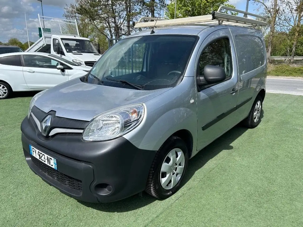 Renault Kangoo (7.490 HT) 1.5 BLUEDCI 95 GRAND-CONFORT